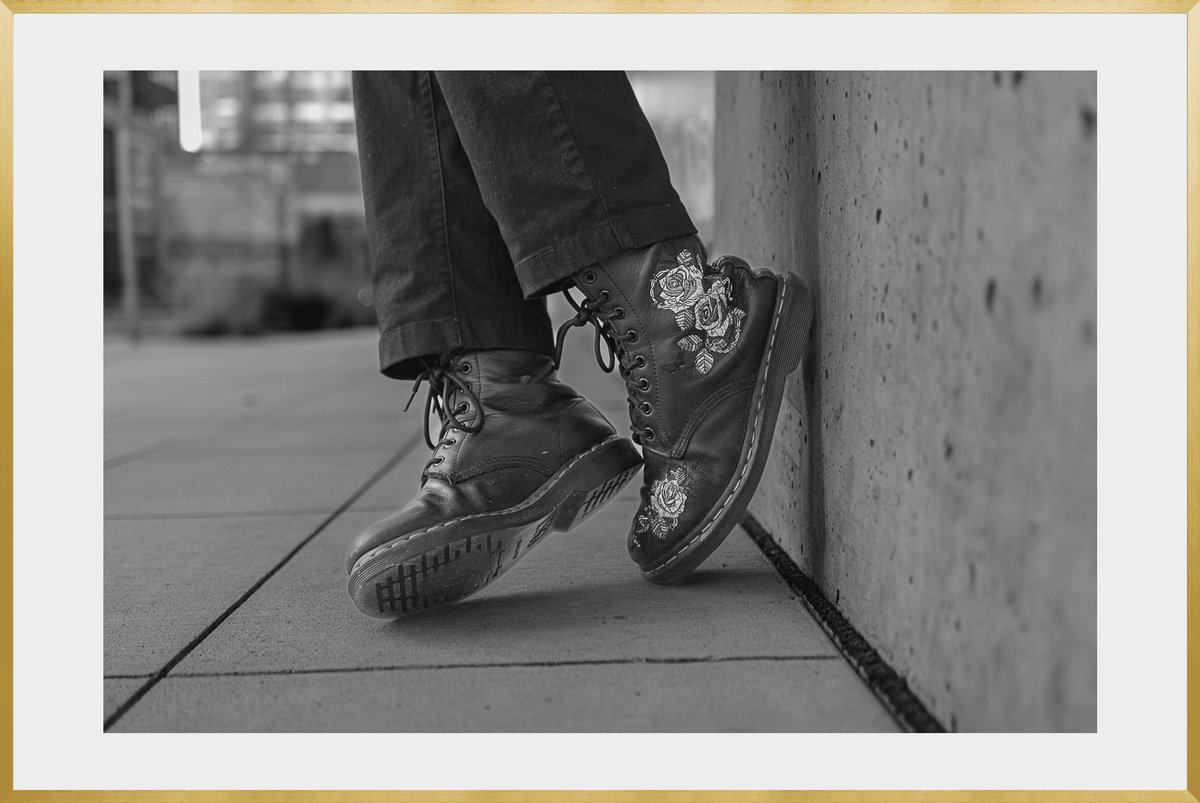 DATU 00_40 photographic print shown in a Gold Premium Metal frame with a white mat.
