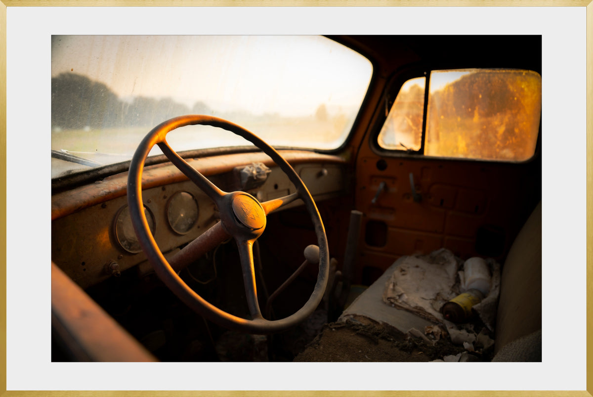 DATU 00_18 photographic print shown in a Gold Premium Metal frame with a white mat.